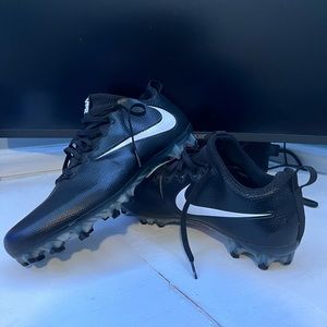 Nike Vapor Untouchable Football Cleats
